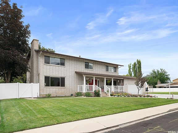 2nd image of 1140 S Palisades Dr