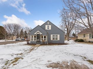 200 E 2nd St, Waconia, MN 55387