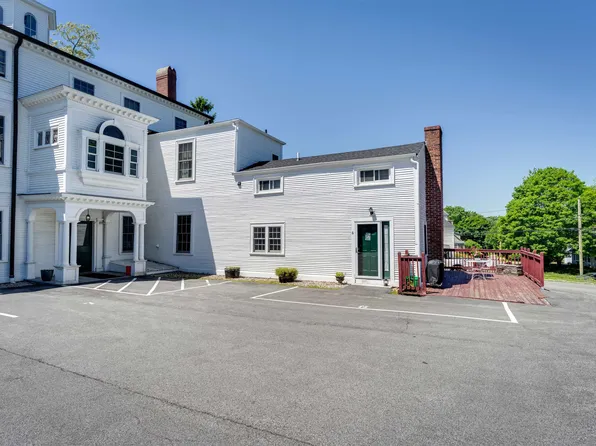 525 Maplewood Avenue #6, Portsmouth, NH 03801