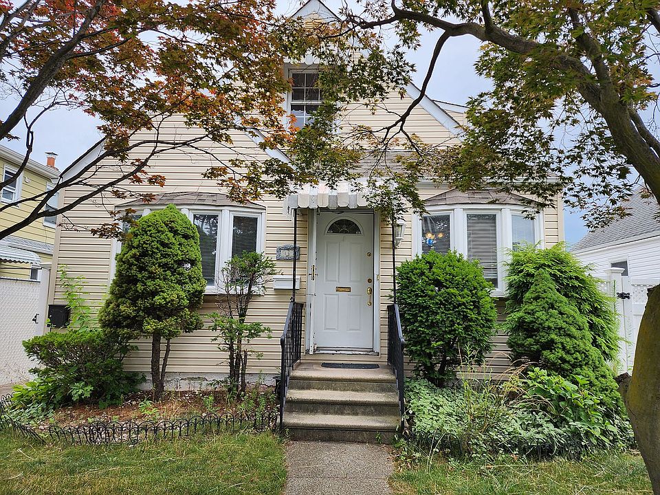 1st image of 166-43 21st Ave #2