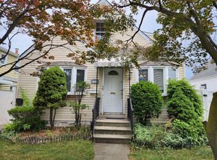 166-43 21st Ave #2, Whitestone, NY 11357