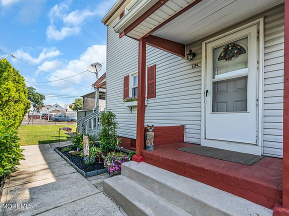 2nd image of 704 Monmouth Parkway