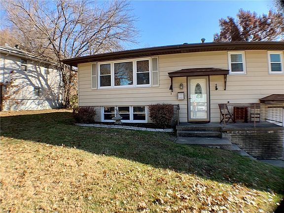2nd image of 807 N Arapaho St