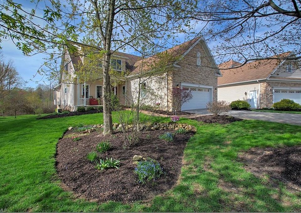 1st image of 685 Tuscany Dr