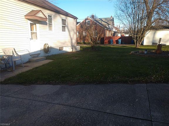 3rd image of 1864 E 34th St