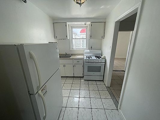 3rd image of 119-13 Guy R Brewer Blvd #1R