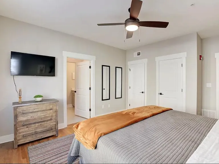 26 N McLean Blvd #101 — Photo 19