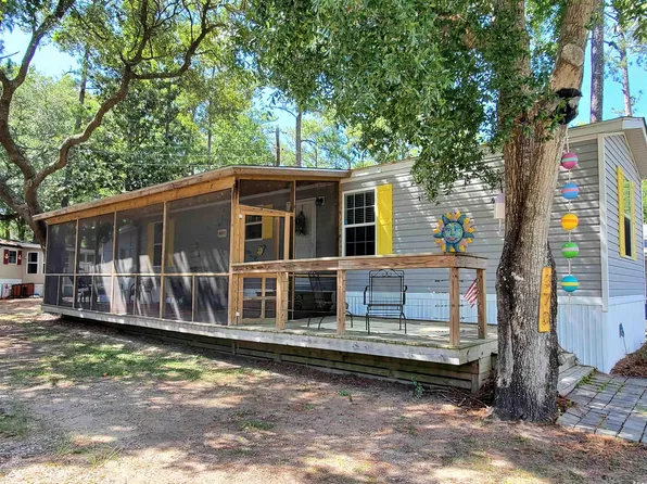 370 West Canal St., Garden City Beach, SC 29576