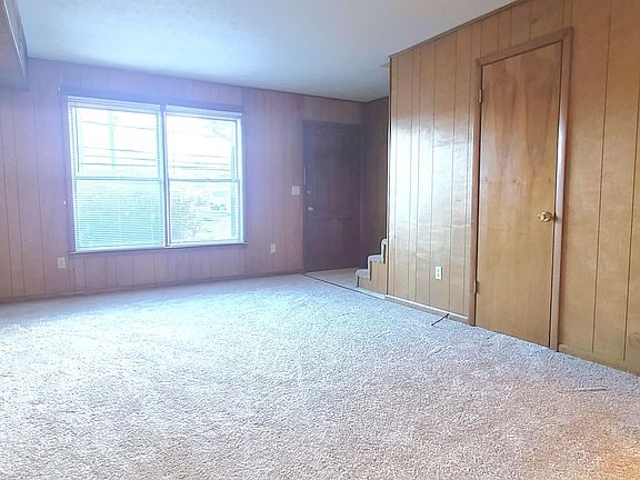 5th image of 403 E Main Blvd #1