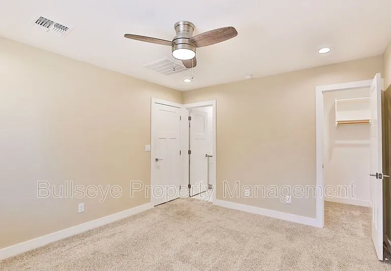 5119 S 11th Pl — Photo 20