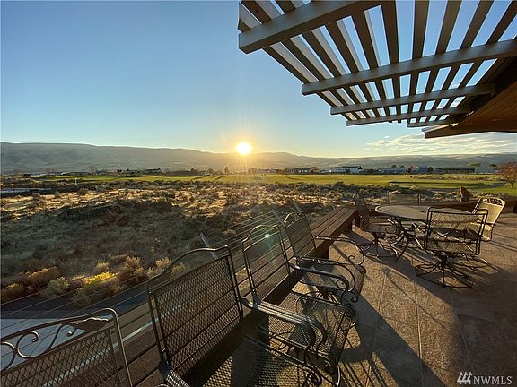 5th image of 887 Desert Aire Dr SW