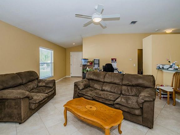 4th image of 7112 W Creek Dr
