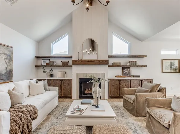 124 W 4th St, Arcadia, OK 73007