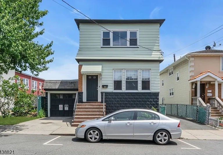 206 Highland Ave #1 — Photo 1