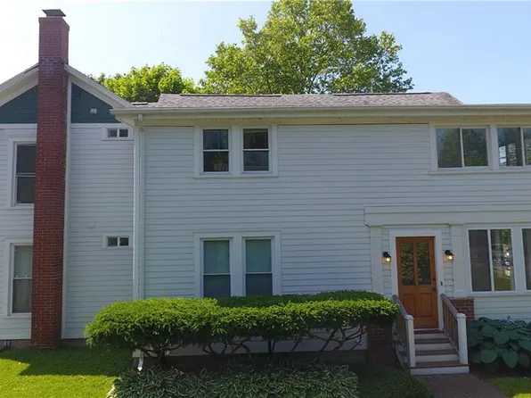 76 Center St, East Aurora, NY 14052