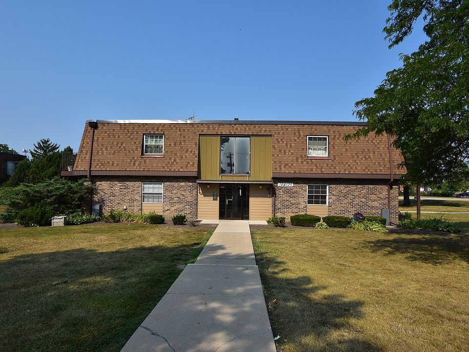 1st image of 18W125 63rd St #101-A