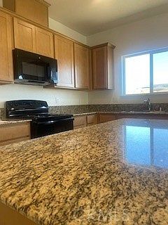 3rd image of 104 Squaw Valley Dr