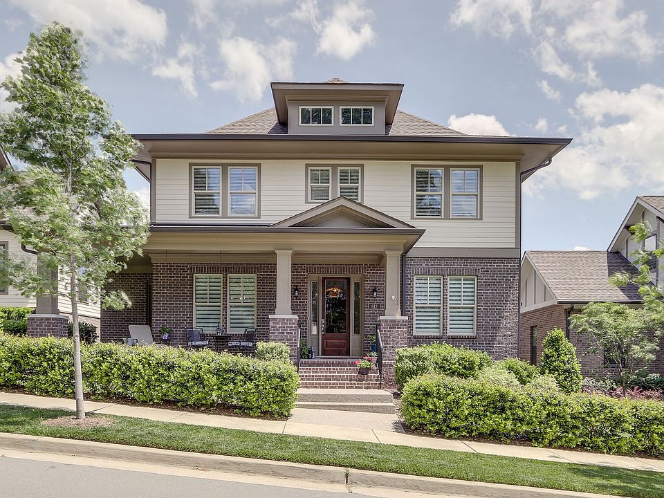 1st image of 612 Lockwood Ln