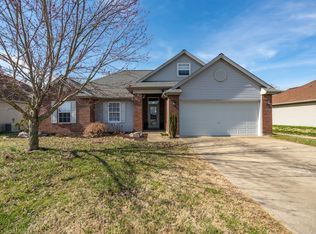 9650 Clippinger Rd, Evansville, IN 47725
