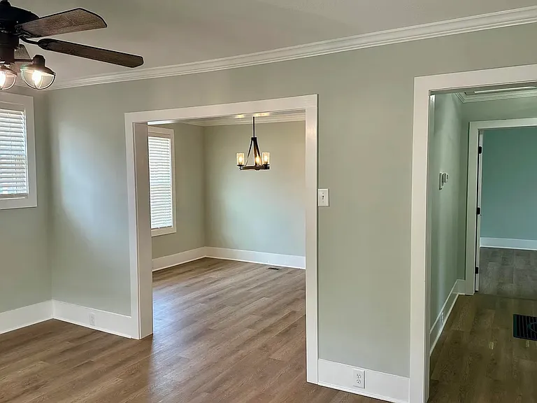 1405 Anderson St — Photo 9