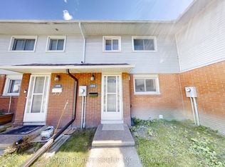 1045 Morrison Dr #102, Ottawa, ON K2H 7L2