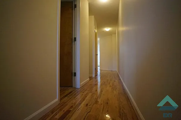 Rented by EXR | media 5