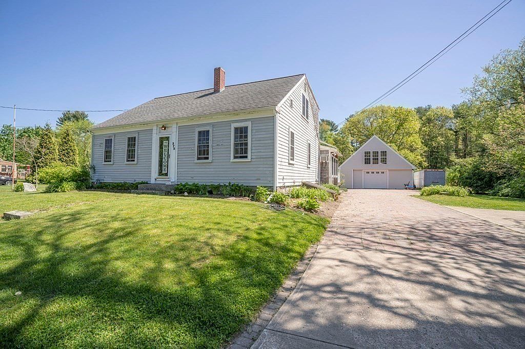 378 Plymouth St, Middleboro, MA 02346 Zillow