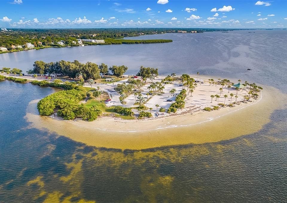 423 Windrush Bay Dr Tarpon Springs, FL, 34689 Apartments for Rent