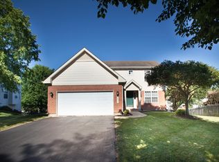 451 Winding Canyon Way, Algonquin, IL 60102