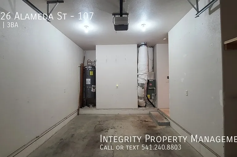 3126 Alameda St #107 — Photo 14