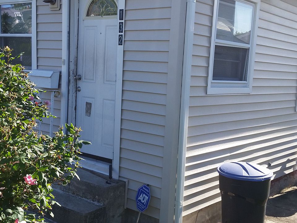 1st image of 132 Oakley Ave