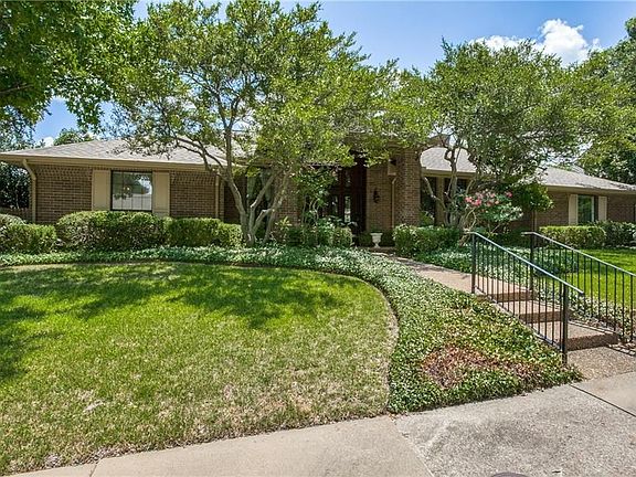 3rd image of 16346 Sunset Valley Dr