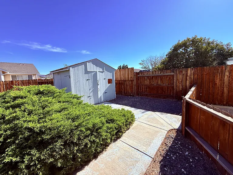 524 Darren Way — Photo 21