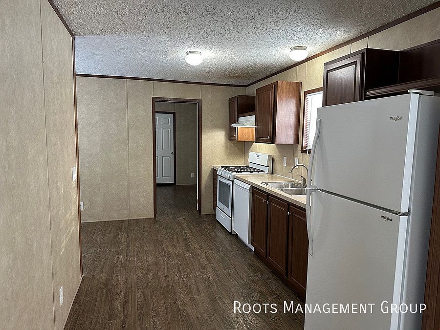 1st image of 13064 Virginia Dr #115