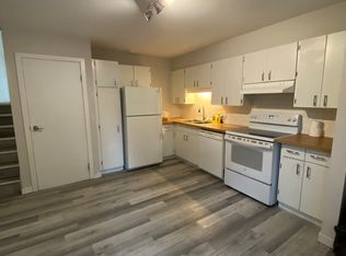 24 Taft Cres, Winnipeg, MB R3L 2S1