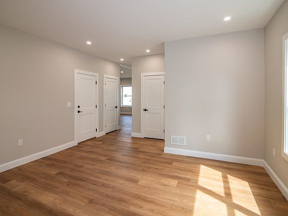 3rd image of 60 Congress Street