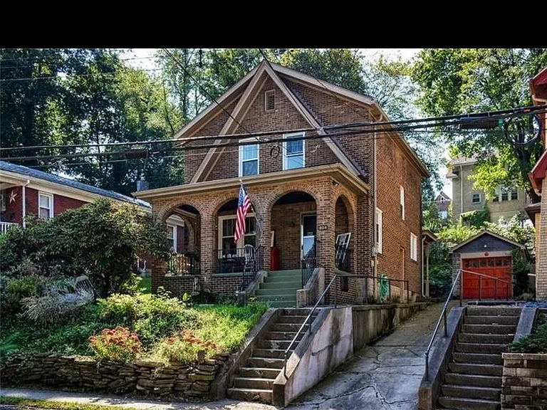 804 Center Ave — Photo 1