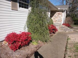 190 N Three Notch Rd, Ringgold, GA 30736