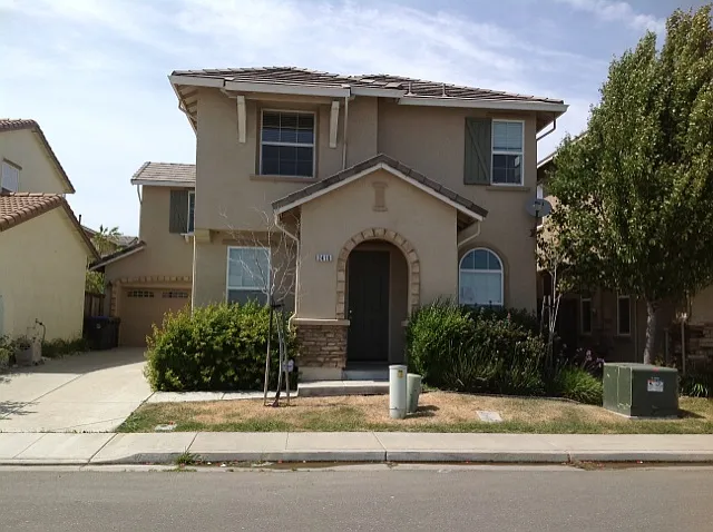 2410 Sheldon Dr photo 1
