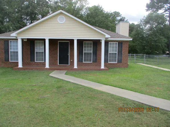 3616 Club Dr, Albany, GA 31721