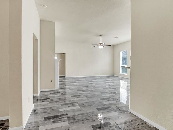 5th image of 3207 Quarry Place Ln