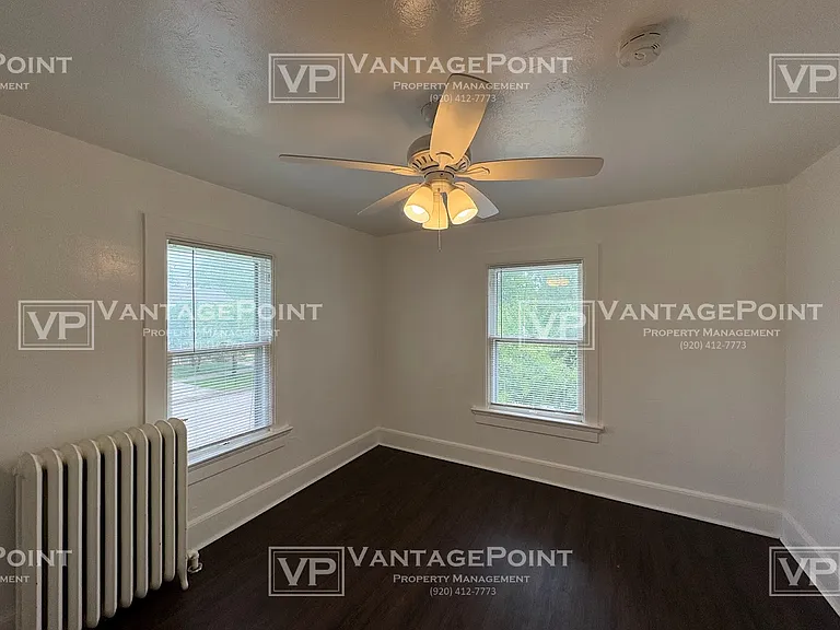123 Oak St — Photo 5