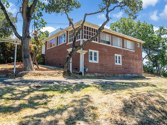3rd image of 55 Manzanita Avenue