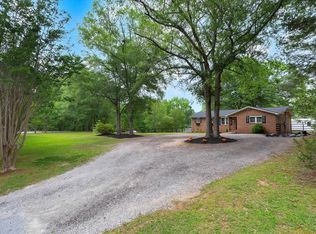 110 Lyons Ct, Simpsonville, SC 29681