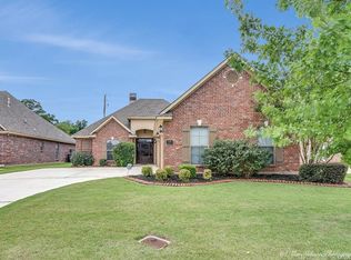 530 Chinquipin Dr, Bossier City, LA 71111