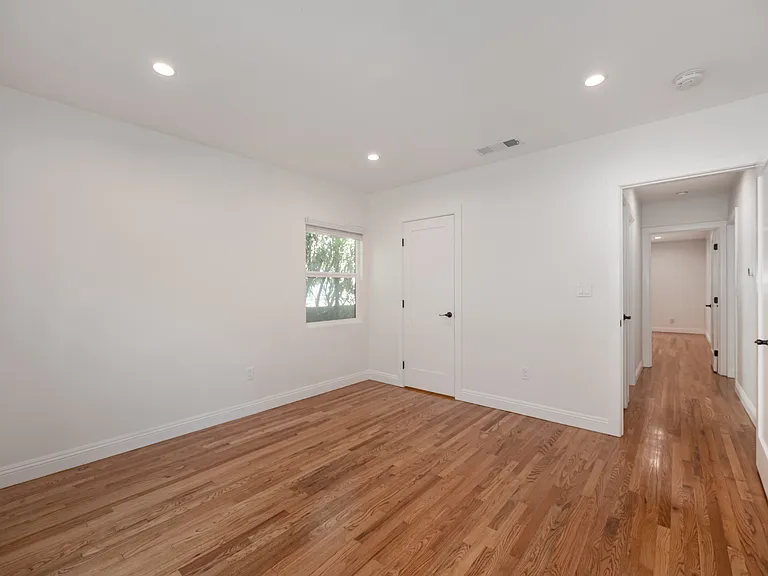 2065 Casa Grande St — Photo 14