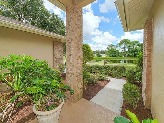 5th image of 4002 Woodview Dr