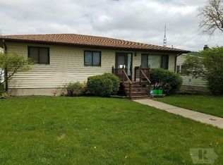 810 Cottonwood Ct, Burlington, IA 52601