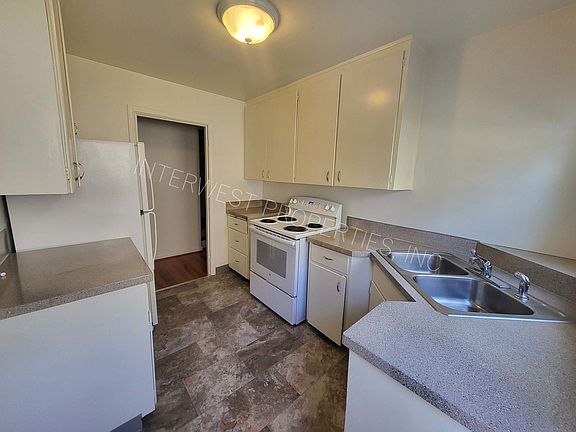 5th image of 7920-7932 SE Woodstock Blvd #7920