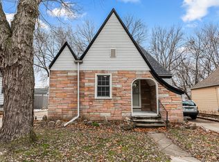 2846 Homeplace St, Dearborn, MI 48124
